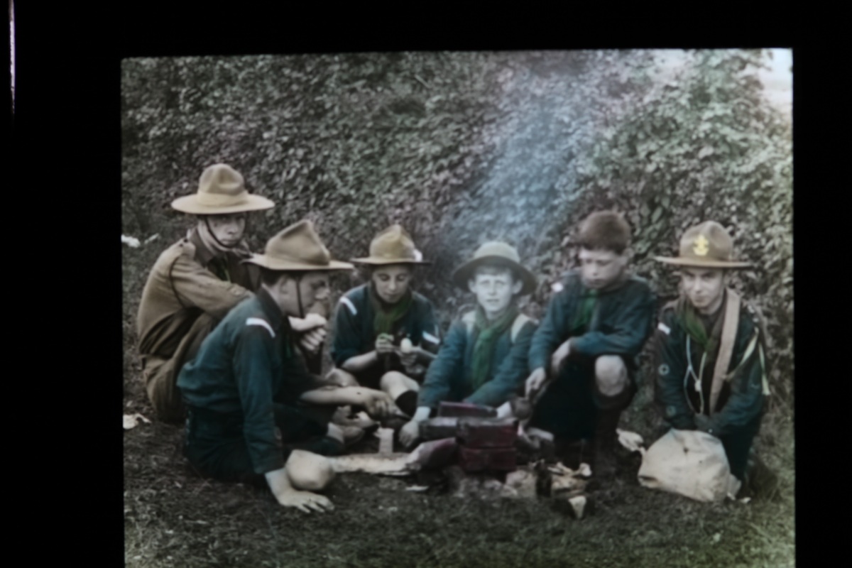 1911 - 2nd Kingston Byfleet - tea